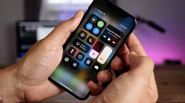 港口苹果手机维修分享iPhone 12信号差怎么办 