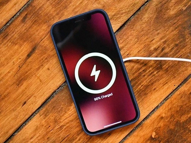 港口苹果手机维修分享iPhone 12可以随便充电吗 